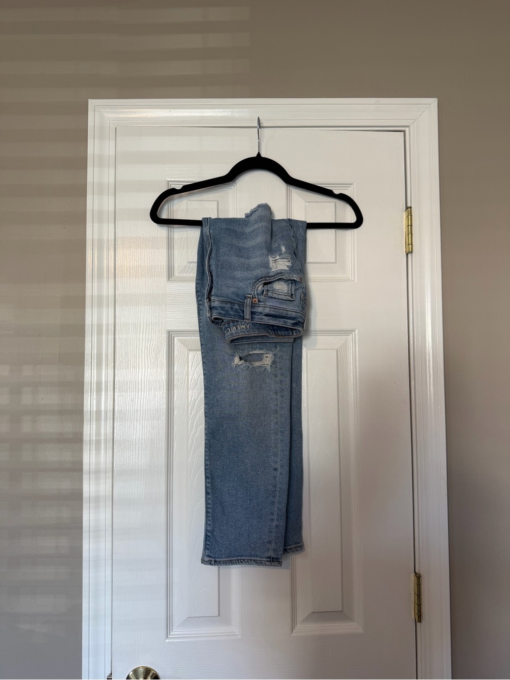 American Eagle Outfitters Light Blue Distressed Straight Jeans